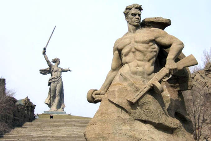 В Ташкенте торжественно отметили годовщину победы в Сталинградской битве
