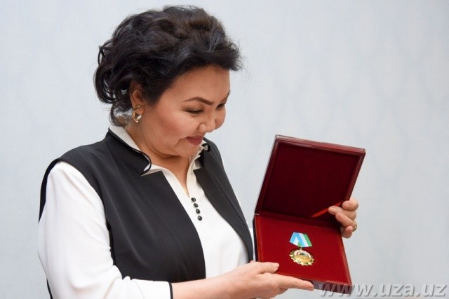 Поэтесса Халима Худойбердиева награждена орденом