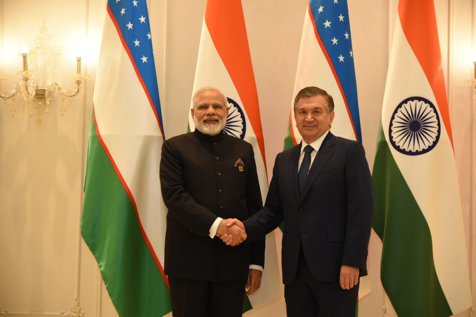 Президент Узбекистана и Нарендра Моди обсудили возможности сотрудничества