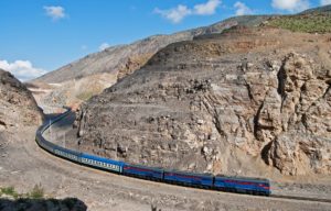 В Узбекистане будут праздновать день работников железнодорожного транспорта