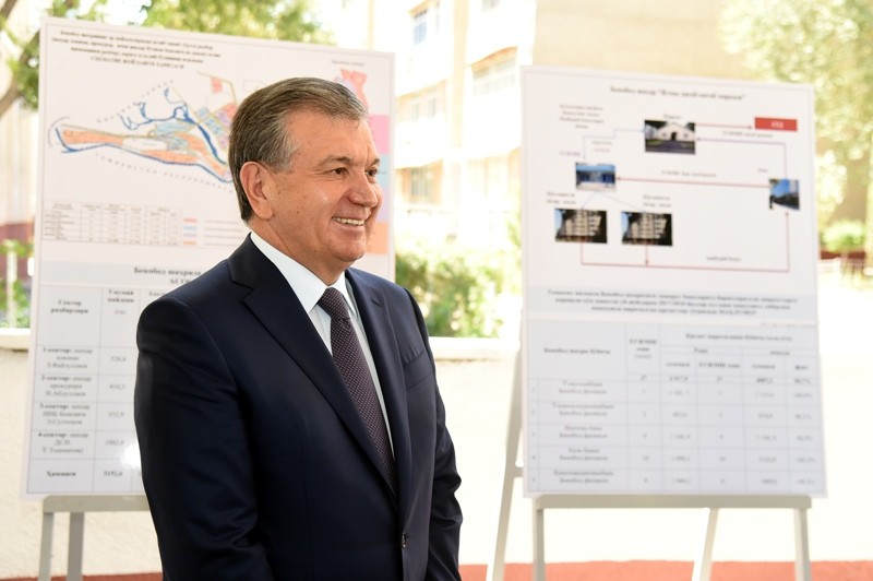 Президент Узбекистана ознакомился с генпланом развития Бекабада