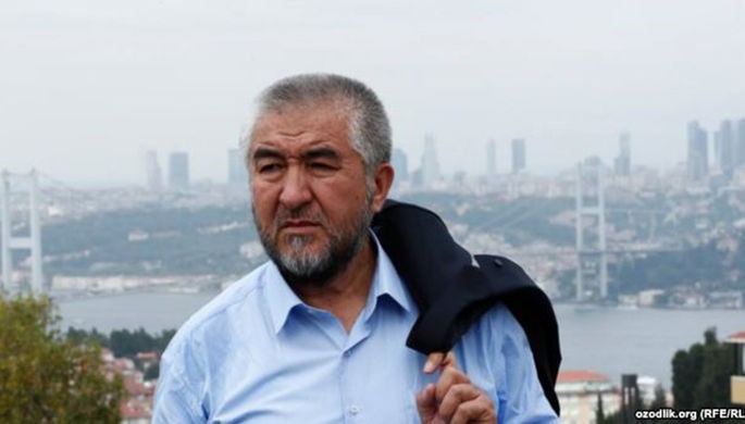 Известный писатель Нурулло Отаханов задержан в аэропорту Ташкента