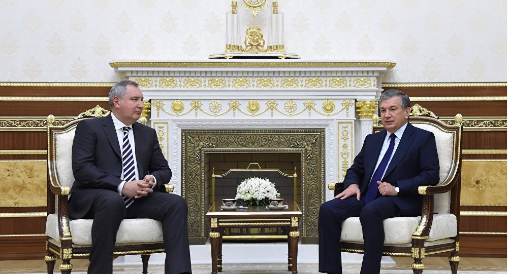 Мирзиёев обсудил с Рогозиным вопросы сотрудничества Узбекистана и РФ