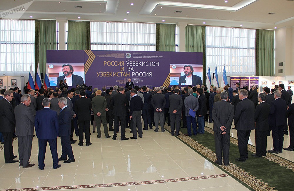 В Ташкенте открылась выставка «Россия и Узбекистан: 25 лет стратегического партнерства»