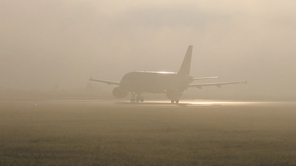В Ташкенте из-за сильного тумана задержаны авиарейсы
