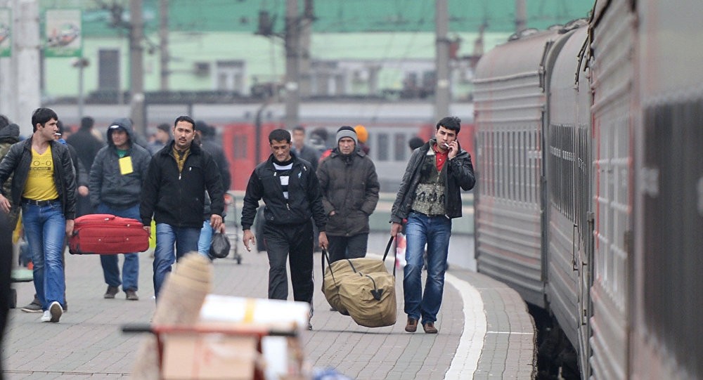 Новые направления для трудовых мигрантов откроют Узбекистан и РЖД