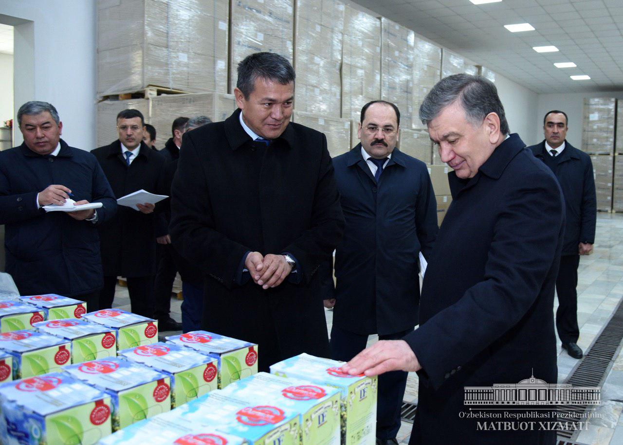 Шавкат Мирзиёев посетил предприятие по изготовлению соков Яккабагского района