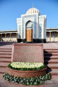Мавзолей Ислама Каримова открыт в Самарканде