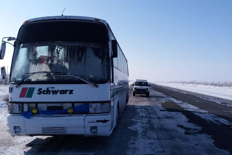 В Павлодарской области сломался автобус с гражданами Узбекистана