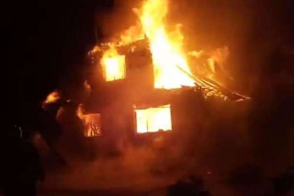 В Ташкенте при пожаре дома сгорела семья