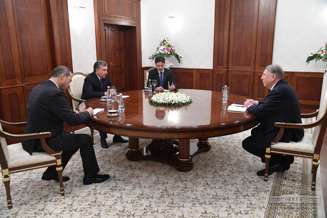 Мирзиёев провел встречу с председателем правления «Мангольд Консалтинг»