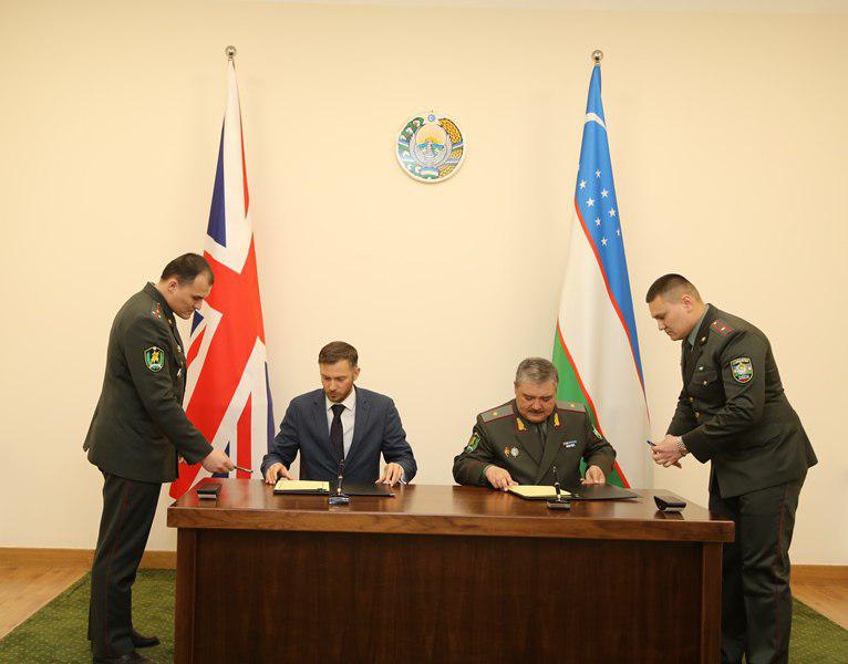 Узбекистан и Великобритания налаживают сотрудничество в сфере обороны