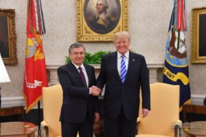 Шавкат Мирзиёев и Дональд Трамп провели встречу в Белом доме