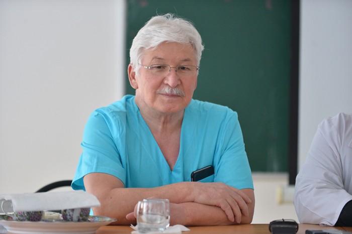 Профессор Кульджанов проведет ряд благотворительных операций