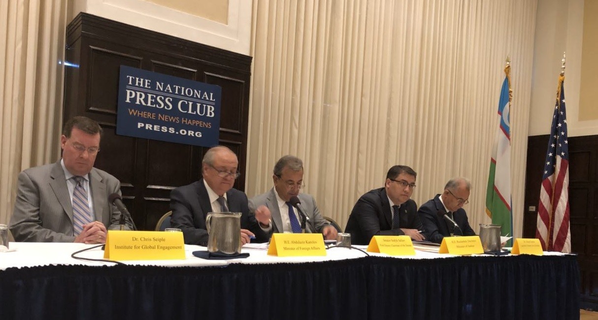 Делегация Узбекистана провела спецбрифинг в Национальном пресс-клубе в Вашингтоне