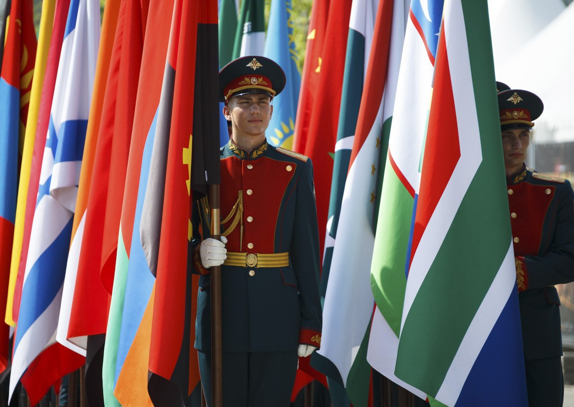 Военные Узбекистана стали вторыми по гаубицам на АрМИ-2018