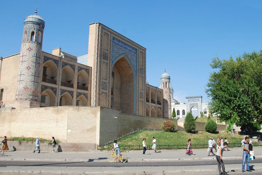 В Ташкенте могут построить 12 ворот