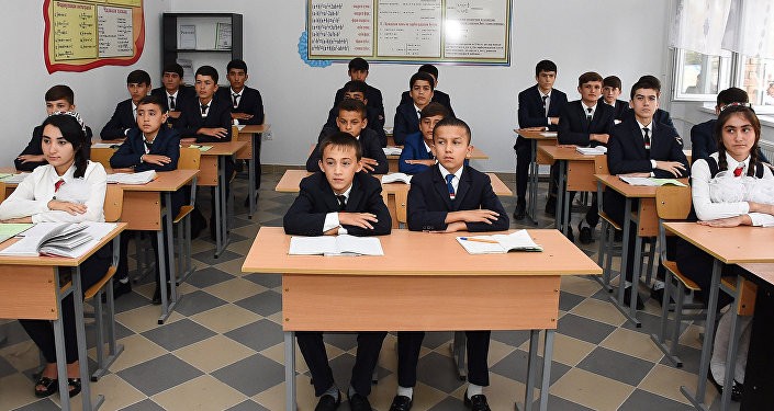 Попрошайничество и суициды: что творится в школах Сырдарьи?