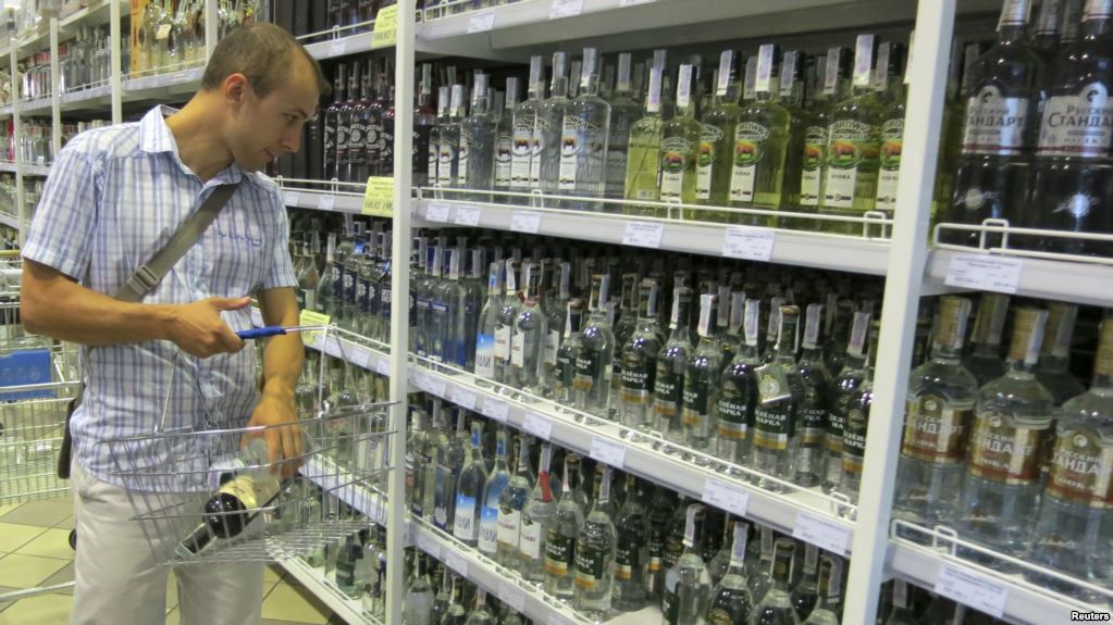 В Узбекистане введут запрет на продажу спиртного вечером