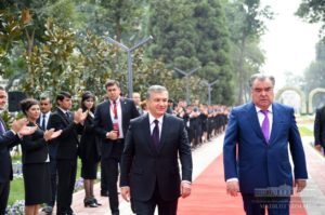 Переговоры и открытие парка: как проходит визит Мирзиёева в Таджикистан?