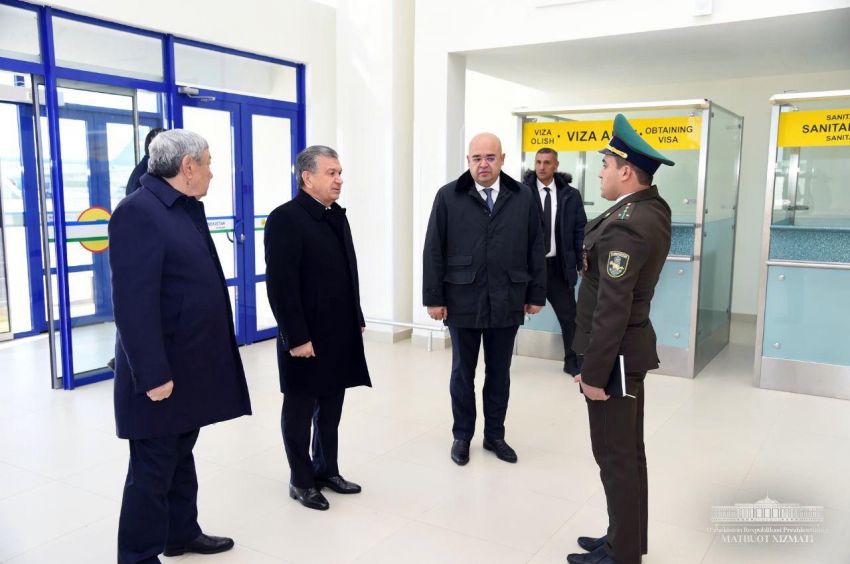 Мирзиёев ознакомился с обновленным аэропортом «Нукус»