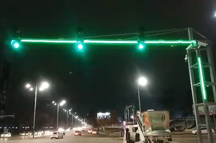 В Ташкенте появился экспериментальный светофор