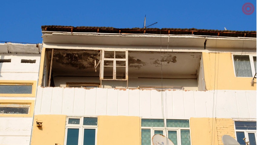 В Нукусе из-за взрыва газа поврежден дом. Жильцы ждут помощи хокимията две недели