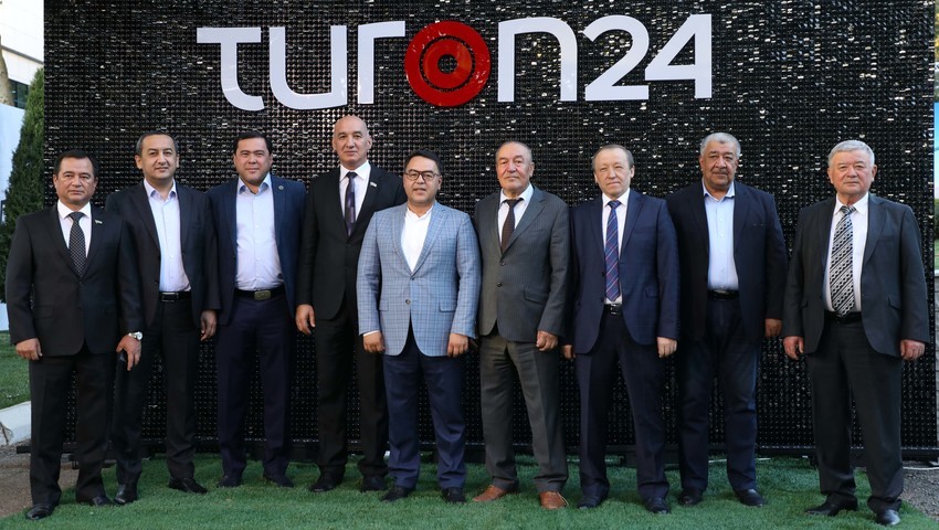 Приостановлено финансирование агентства Turon24