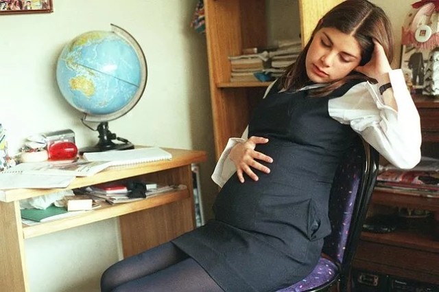 В Каракалпакстане девятиклассница забеременела после группового изнасилования