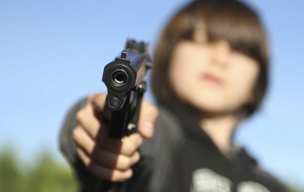 Десятиклассник в Ташкенте пришел в школу с оружием