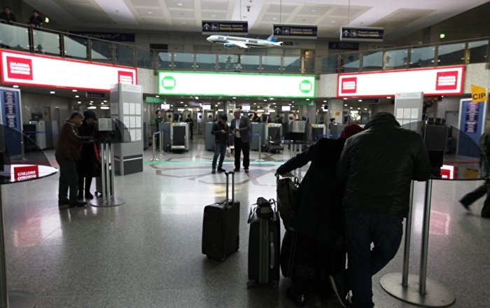 Таможенники Ташкентского аэропорта задержали еще двух «золотоглотательниц»