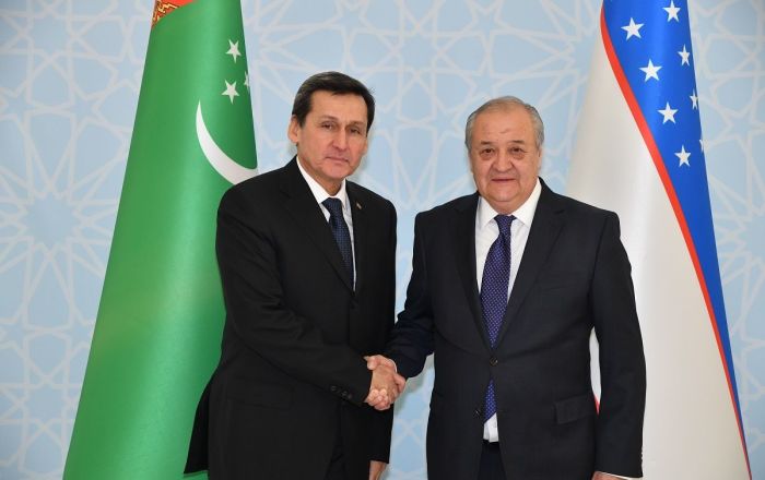 Главы МИД Узбекистана и Туркменистана обсудили вопросы сотрудничества