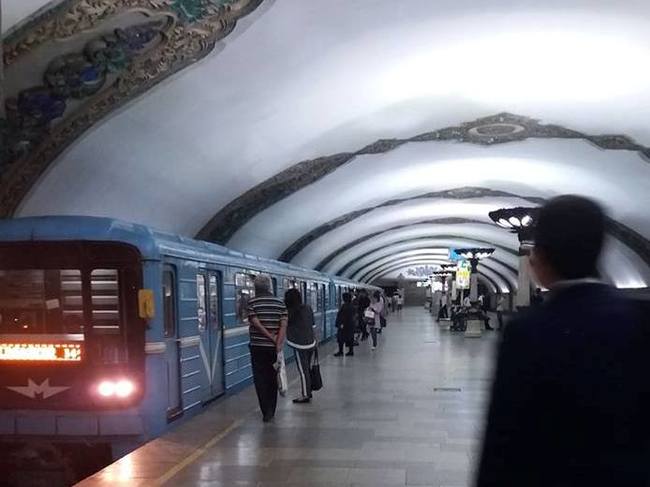 В Ташкентском метро появятся турникеты бесконтактной оплаты HUMO и Mastercard