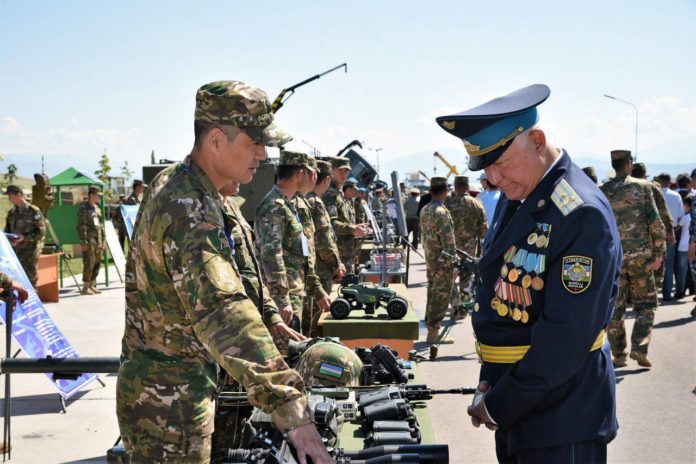 Военнослужащие Узбекистана представили свои рационализаторские разработки (фото и видео)