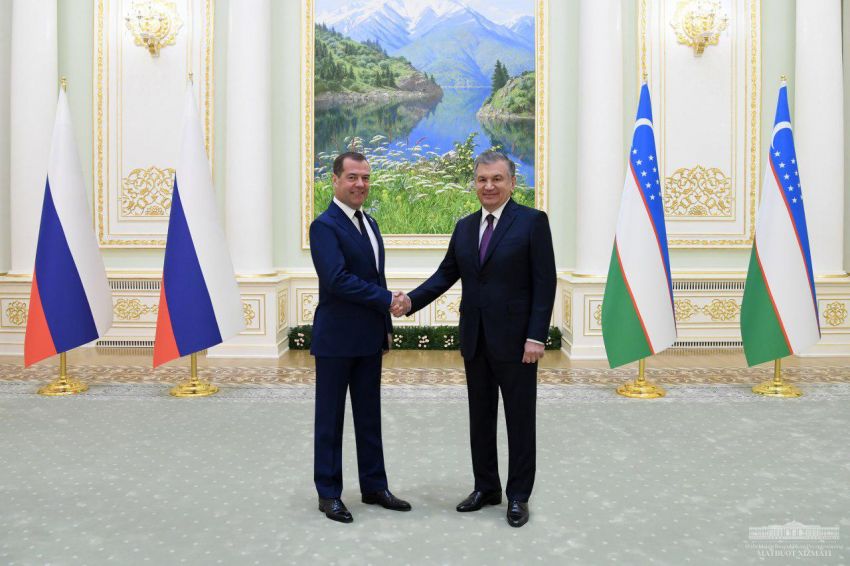 О чем говорили Мирзиёев и Медведев на встрече в Ташкенте