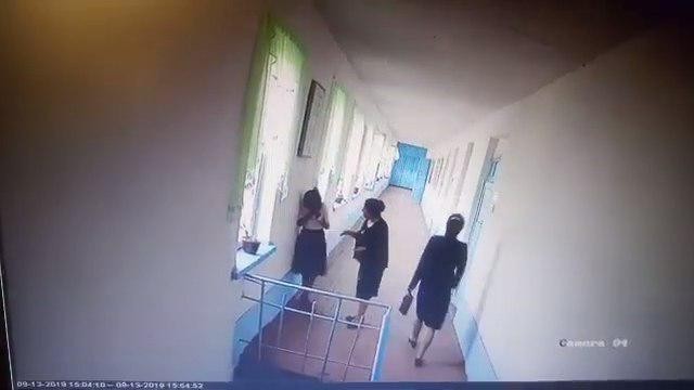 Учительница в Самаркандской области ударила ученицу