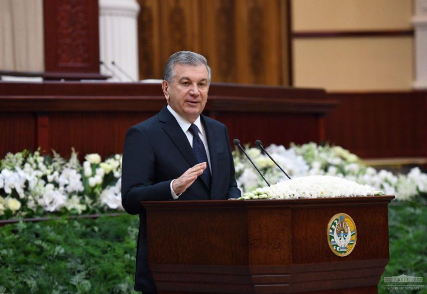 О чем говорил президент Узбекистана на первом после выборов заседании Законодательной палаты: максимально коротко