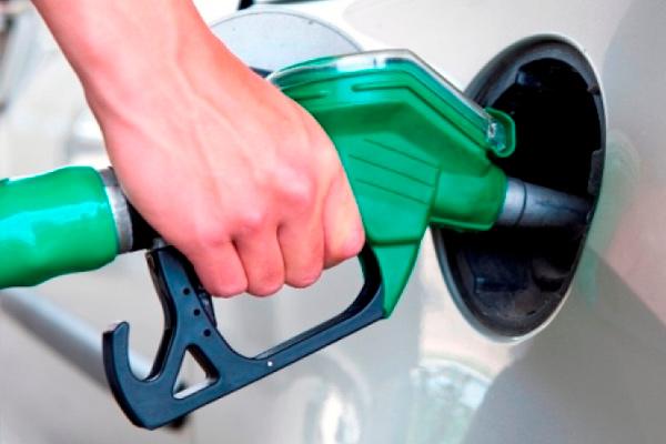 Антимонопольный комитет выступил против повышения акцизов на импорт бензина