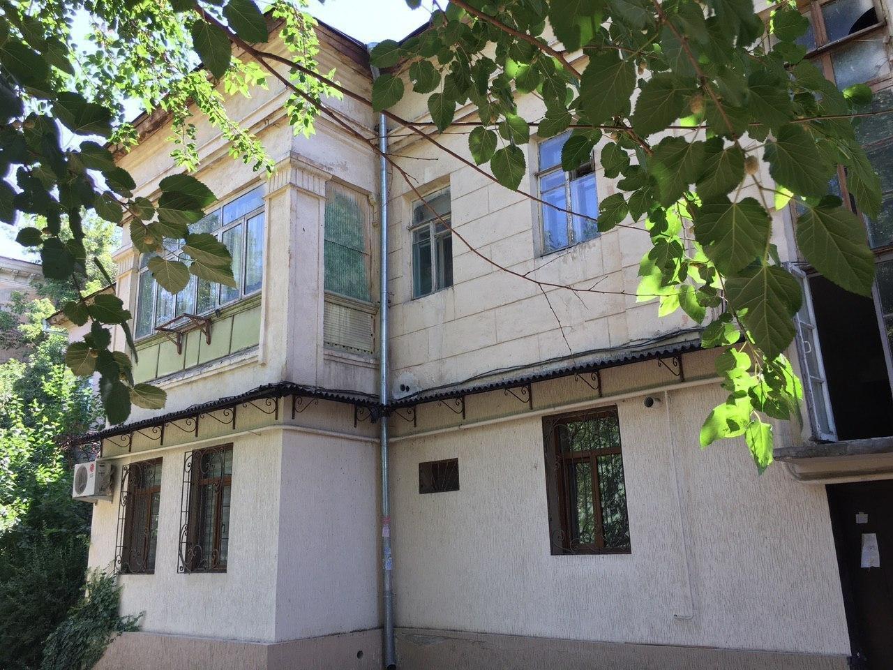 Решение о признании дома №7 по улице Бабура в Ташкенте вновь отложили