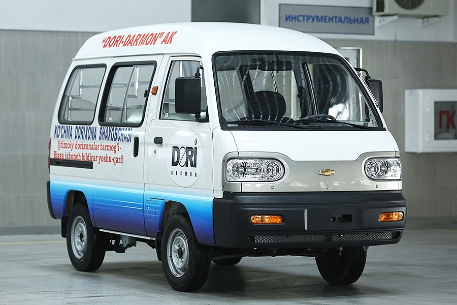 В регионах Узбекистана начали работу «Аптеки на колесах»