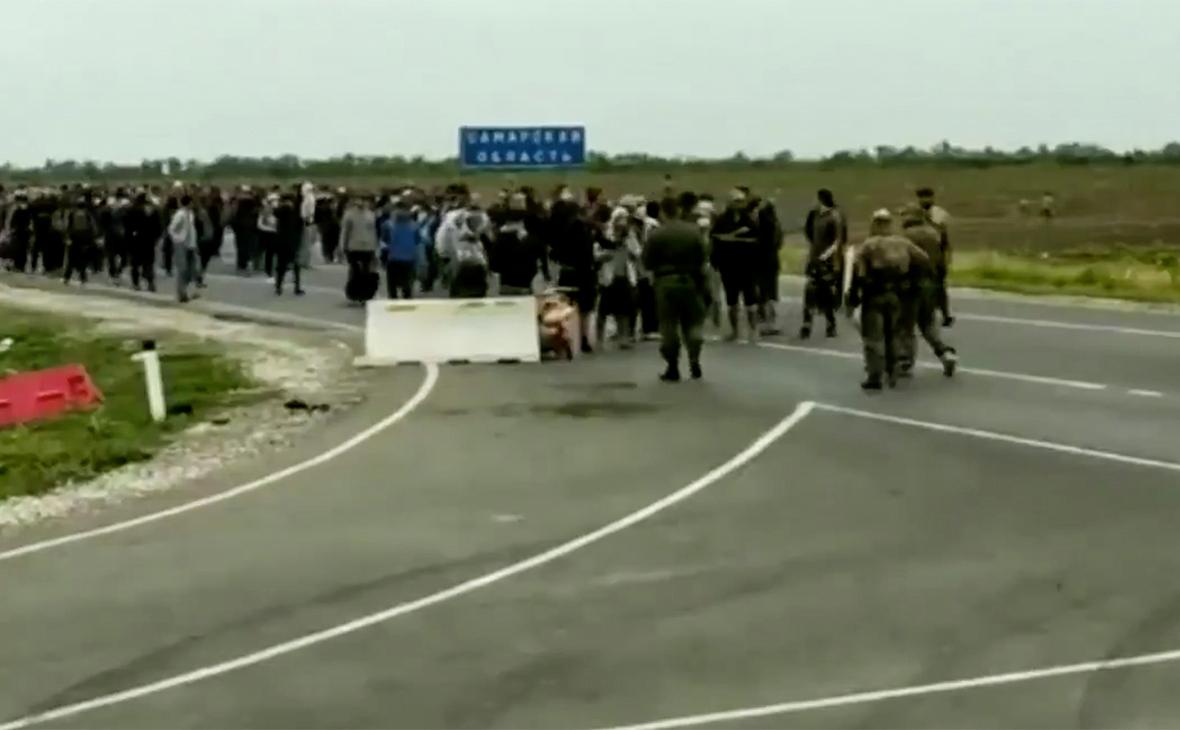 На границе России и Казахстана произошла стычка с участием мигрантов из Узбекистана и Таджикистана