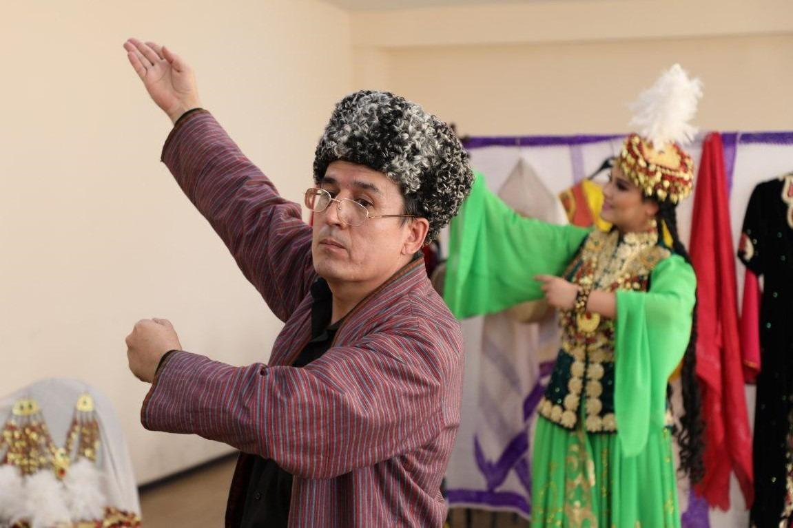 В Ташкенте прошел онлайн мастер-класс по танцу лазги