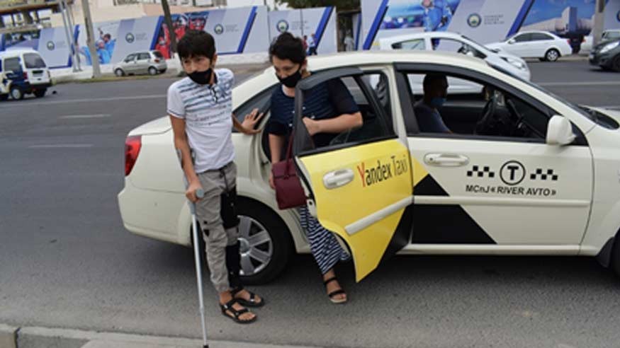 Яндекс.Такси оказывает бесплатные поездки для подопечных фонда Ezgu Amal