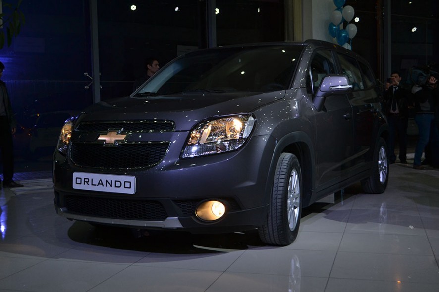 В автосалонах Узбекистана начали заключать договора на Chevrolet Orlando