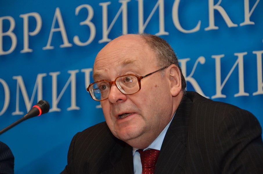 Председатель ЦИК рассказал послу России о выборах