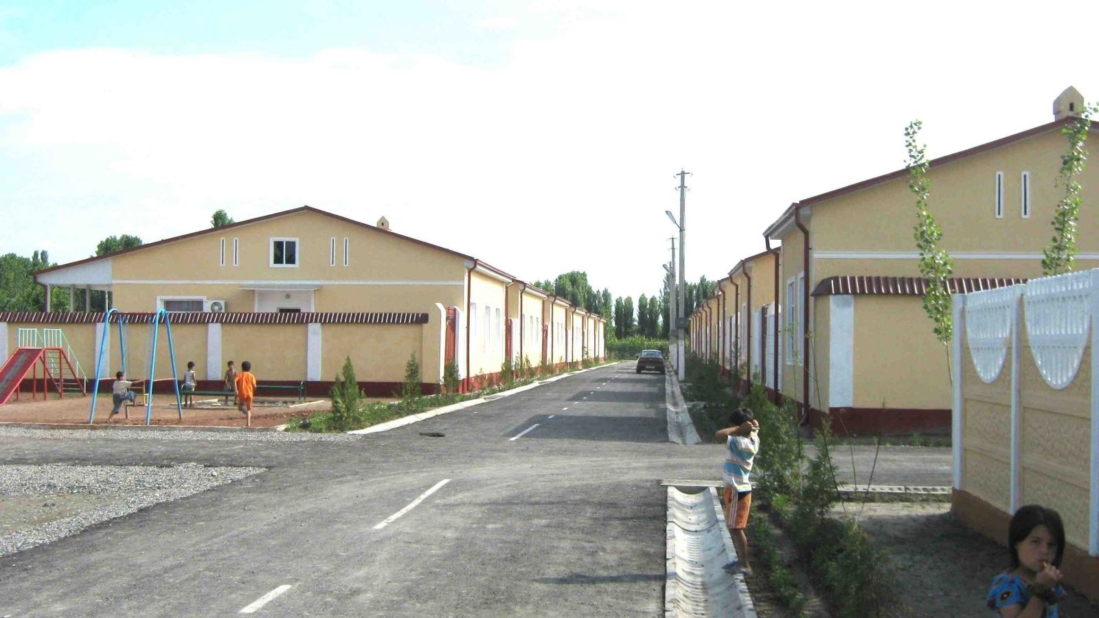 В Узбекистане построят 12 тысяч домов на селе