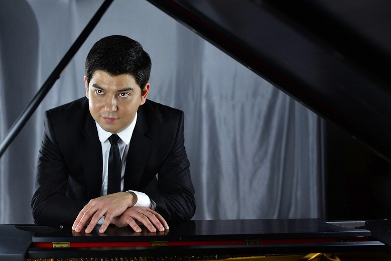 Пианист из Узбекистана покорил Сиэтл