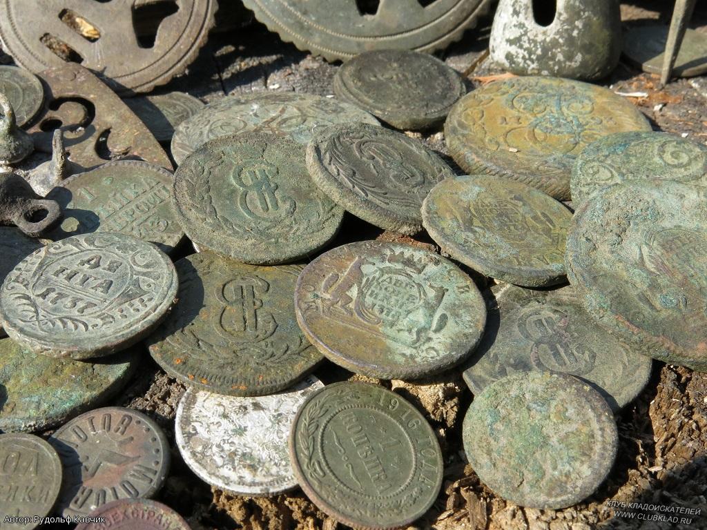 В Термезе пресечена попытка контрабанды древних монет