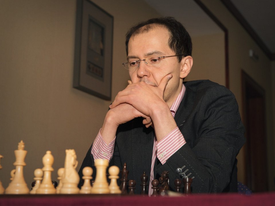 Сегодня Рустам Касымджанов проведёт мастер-класс по шахматам
