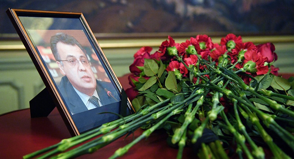 Узбекистанцы соболезнуют семье Андрея Карлова и возмущены терактом